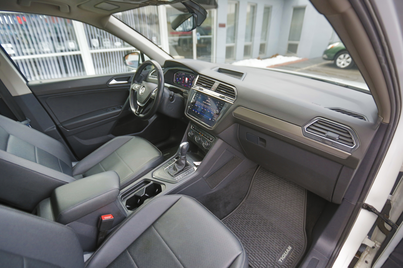 Volkswagen Tiguan 2.0T SEL FWD 2019