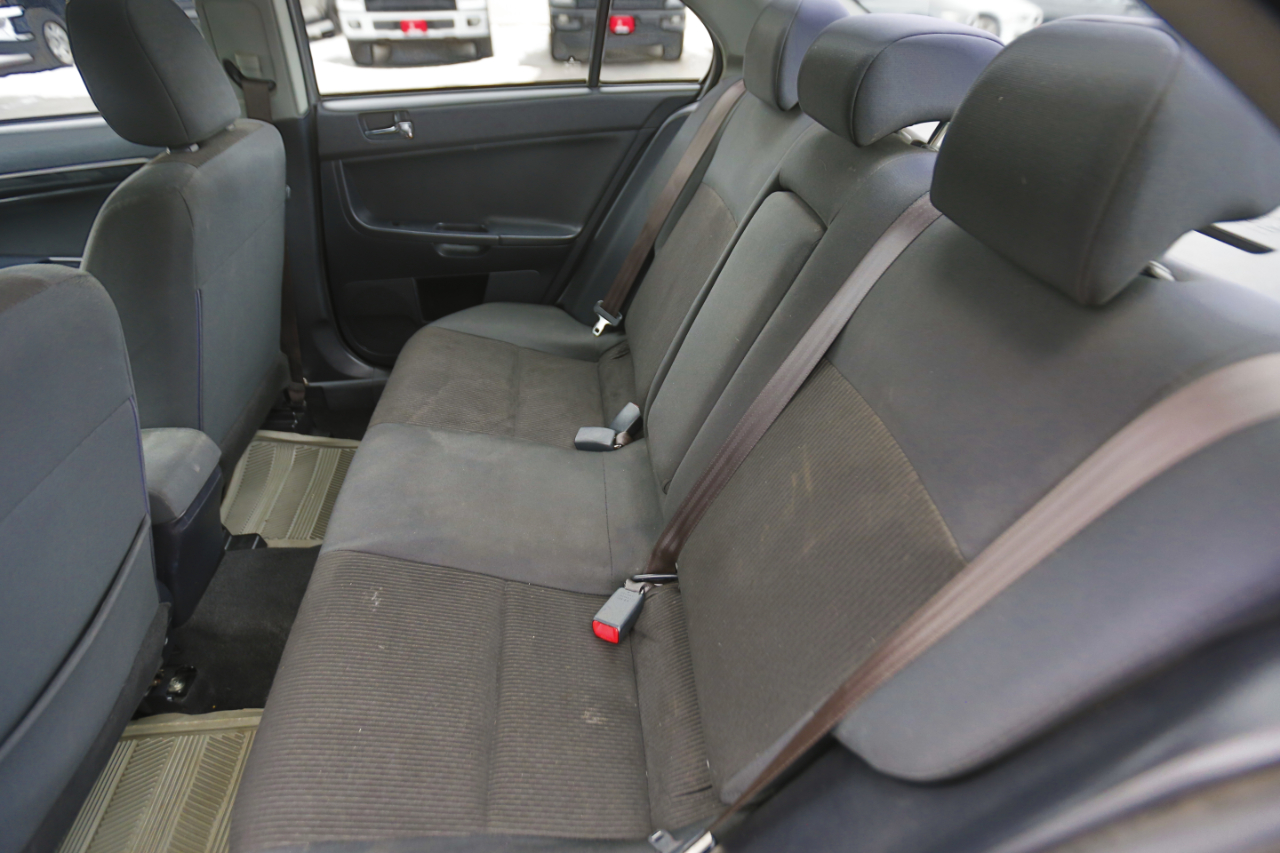 Mitsubishi Lancer ES 2.0 FWD CVT 2017