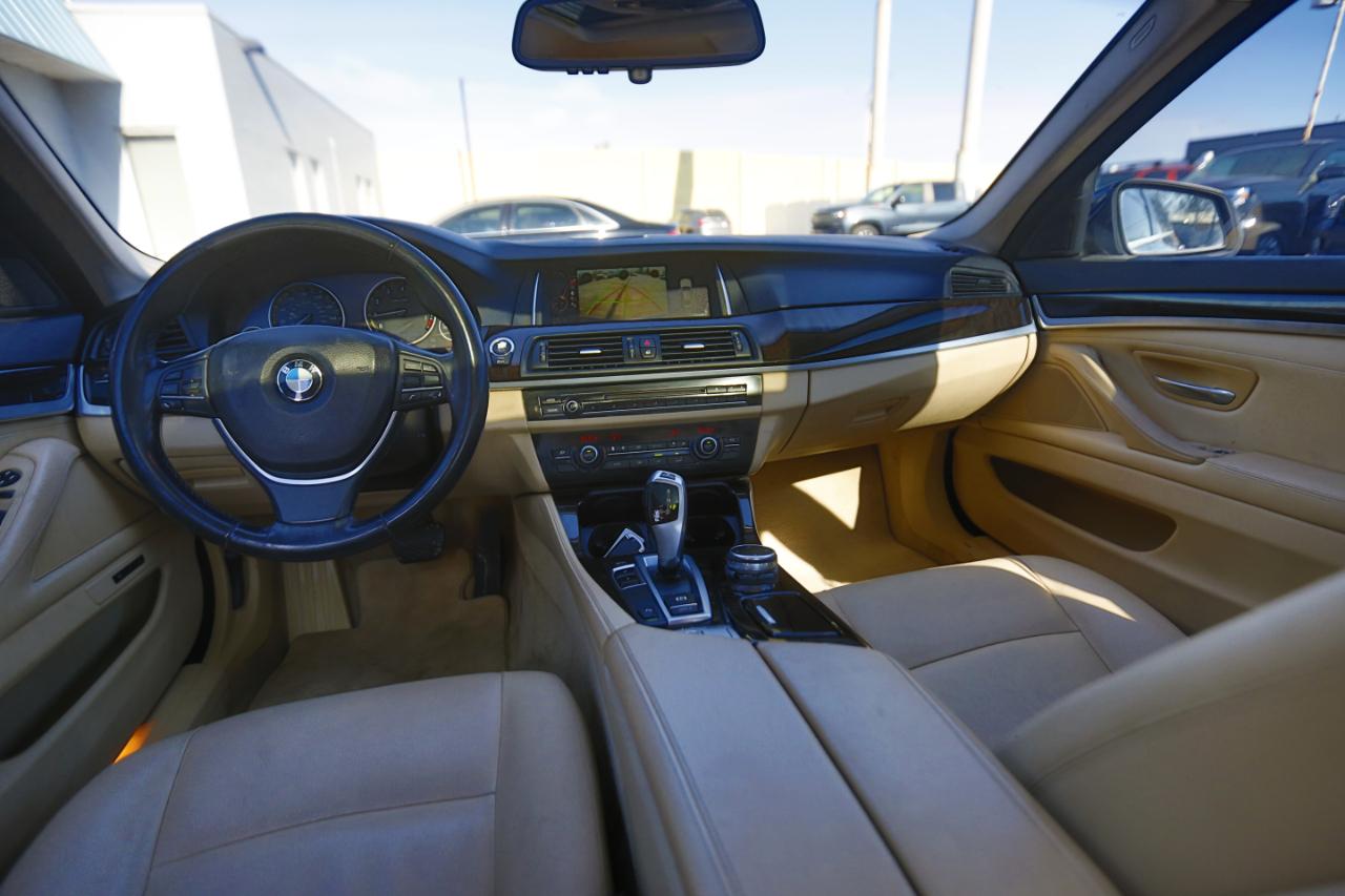 BMW 5 Series 4dr Sdn 528i RWD 2015