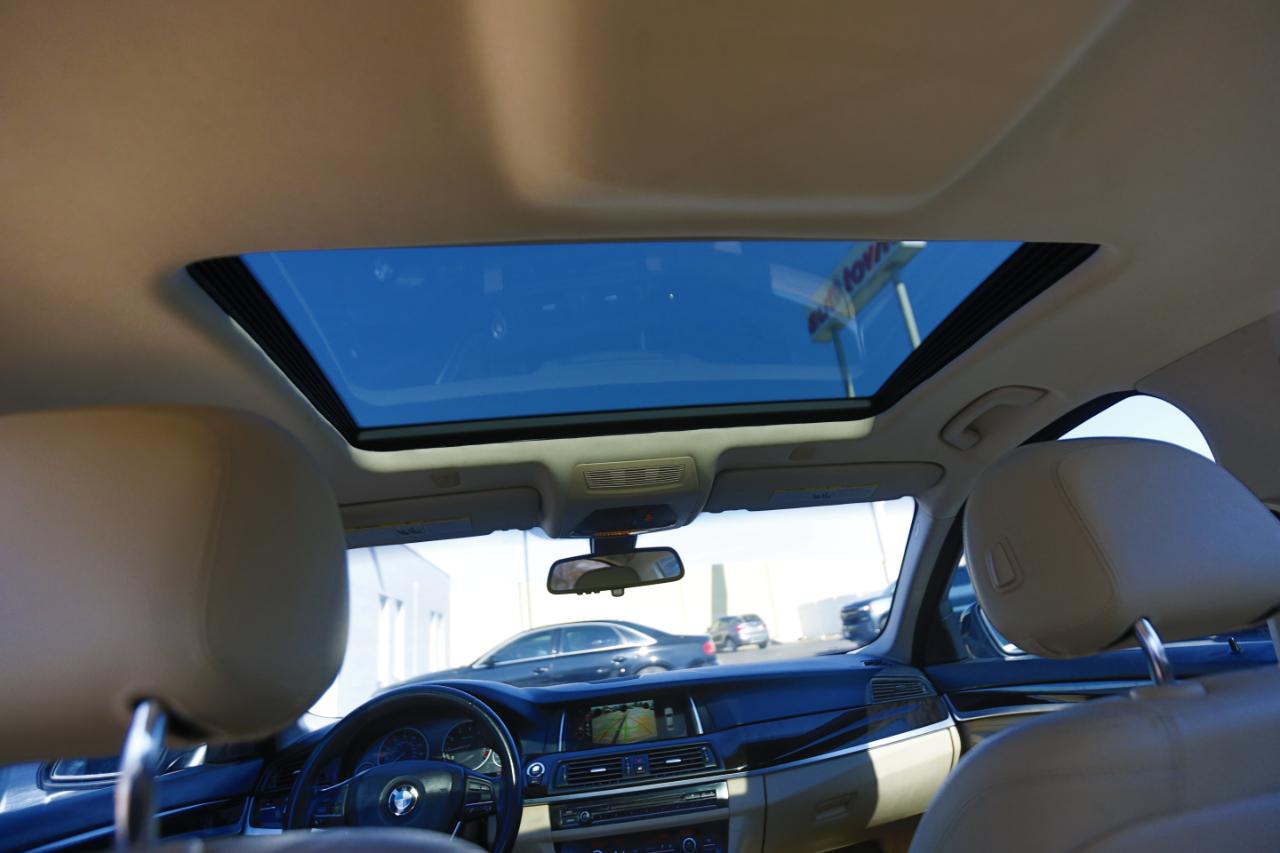 BMW 5 Series 4dr Sdn 528i RWD 2015