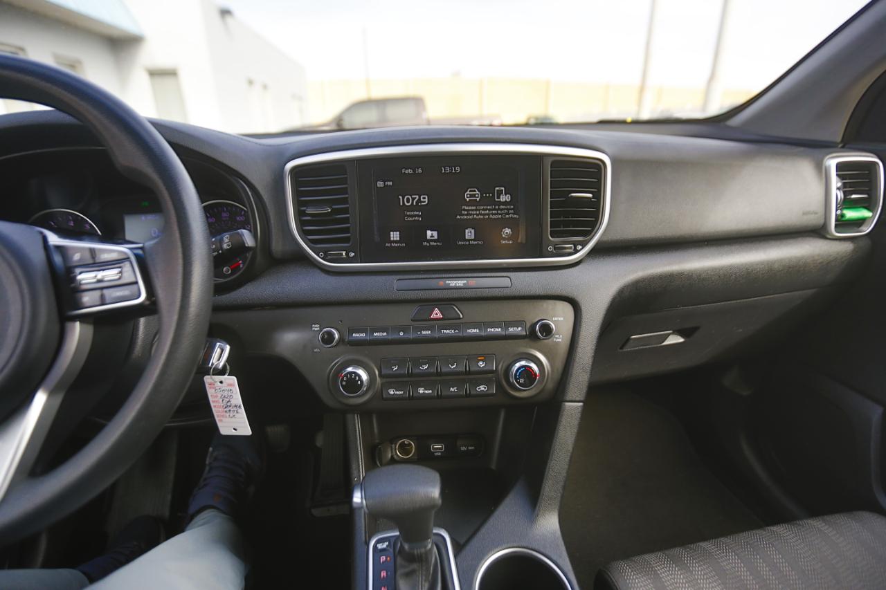Kia Sportage LX FWD 2020