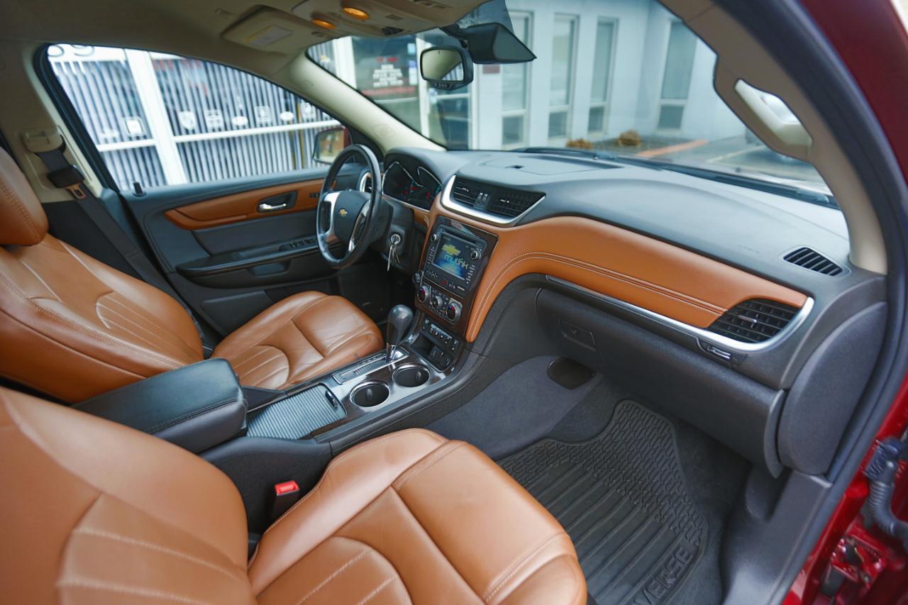 Chevrolet Traverse AWD 4dr LTZ 2016