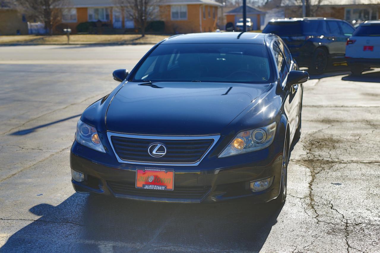 Lexus LS 460 4dr Sdn AWD 2010