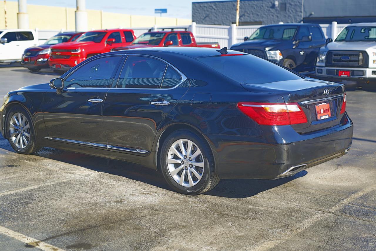 Lexus LS 460 4dr Sdn AWD 2010