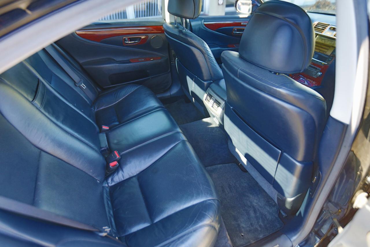 Lexus LS 460 4dr Sdn AWD 2010