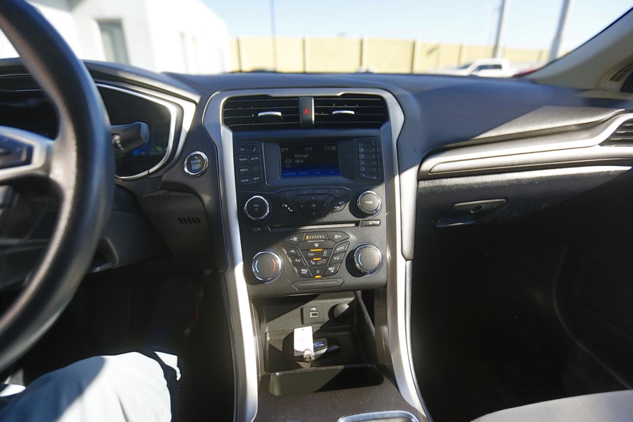 Ford Fusion Hybrid S FWD 2018