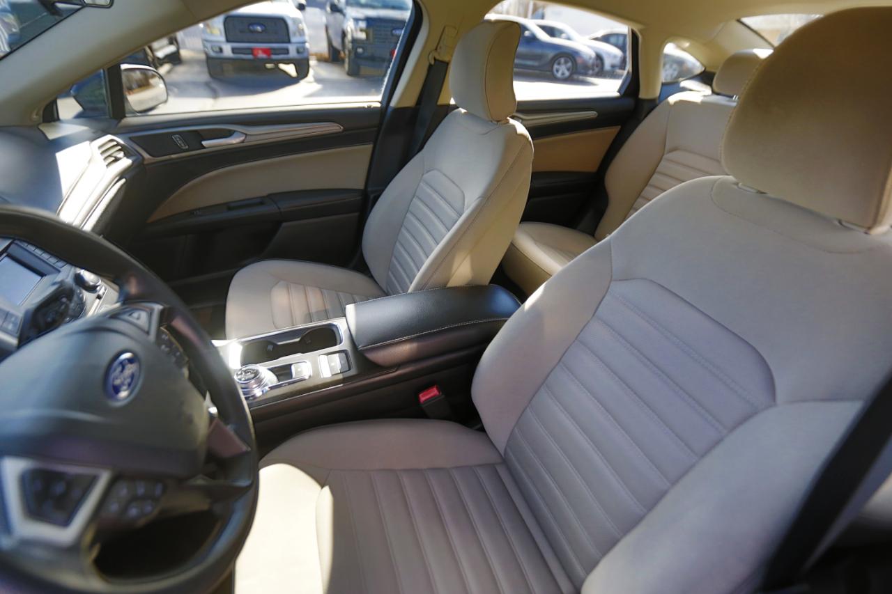 Ford Fusion Hybrid S FWD 2018