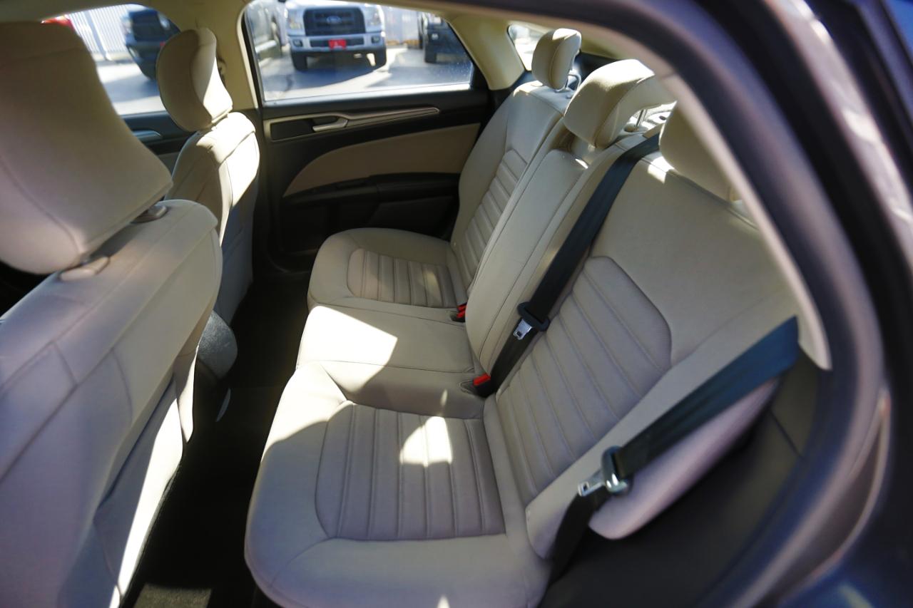 Ford Fusion Hybrid S FWD 2018