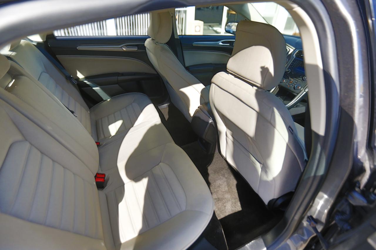 Ford Fusion Hybrid S FWD 2018