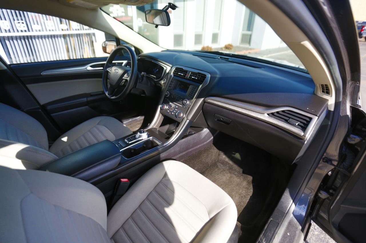 Ford Fusion Hybrid S FWD 2018