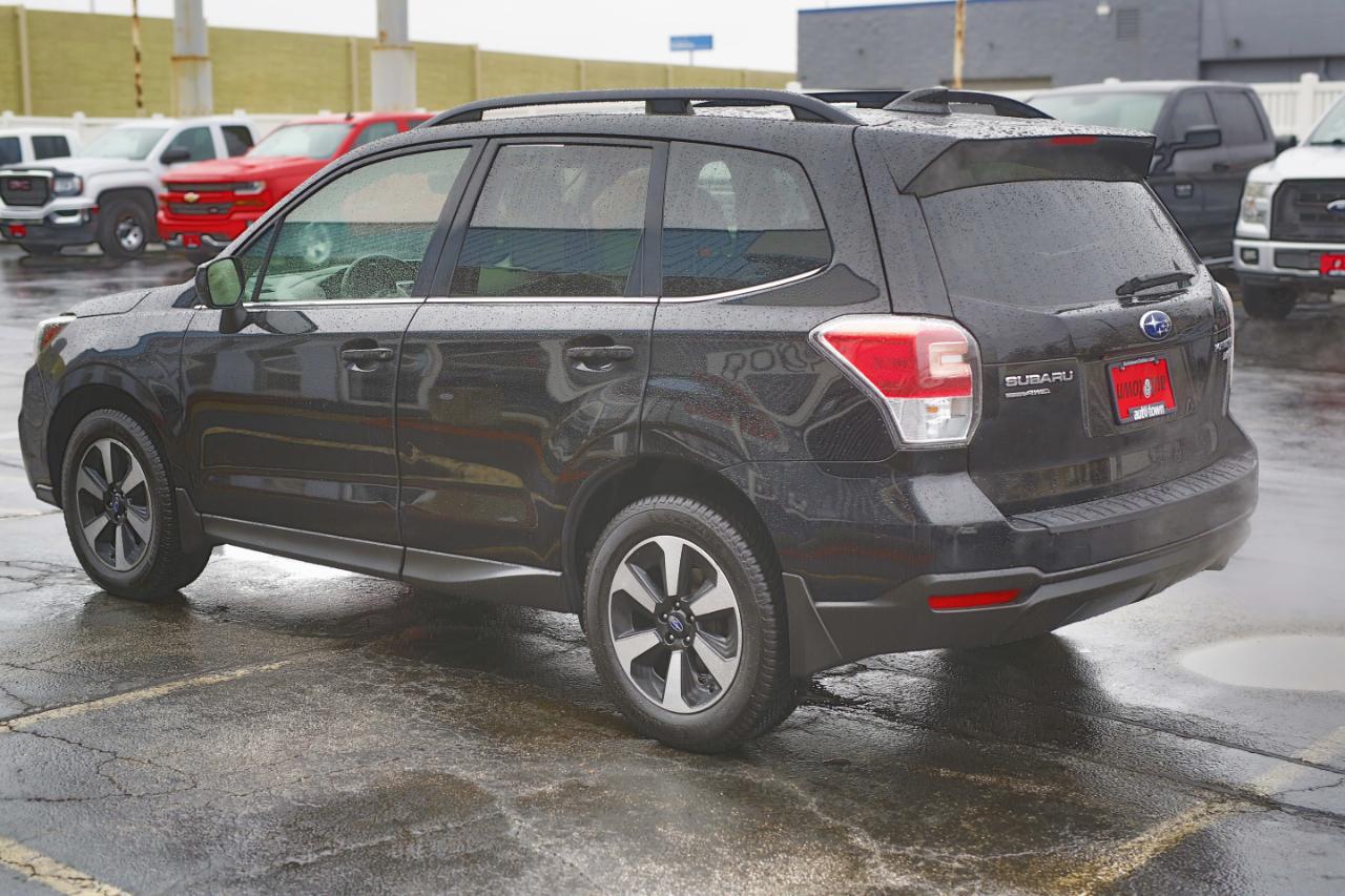 Subaru Forester 2.5i Limited CVT 2017