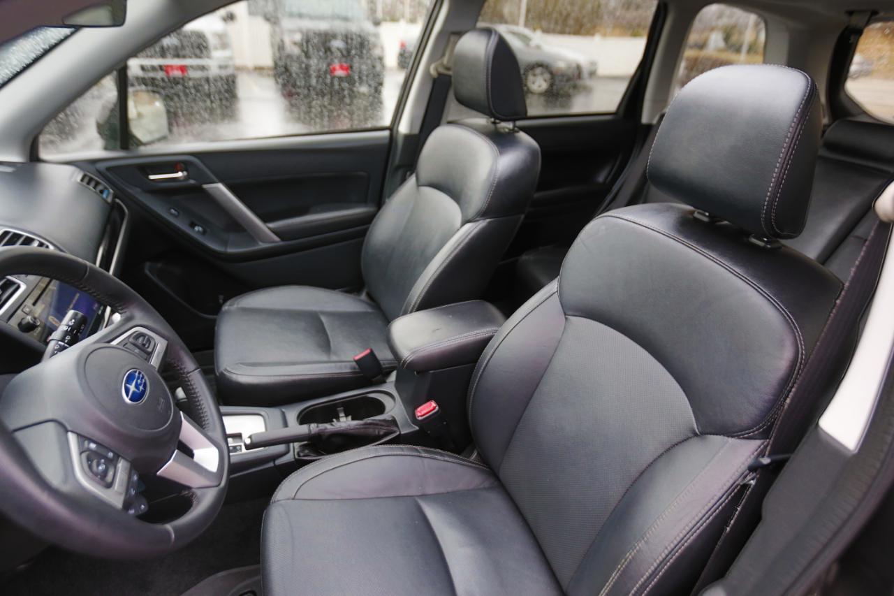 Subaru Forester 2.5i Limited CVT 2017