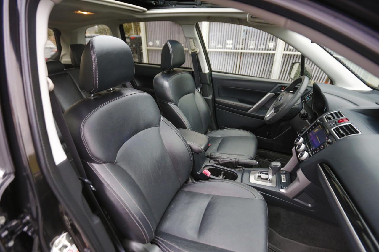 Subaru Forester 2.5i Limited CVT 2017