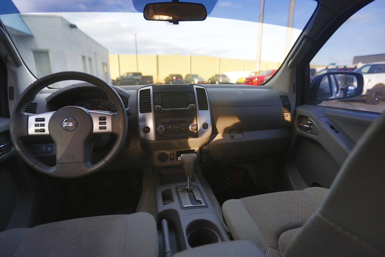 Nissan Frontier 2WD Crew Cab SWB Auto Desert Runner 2016