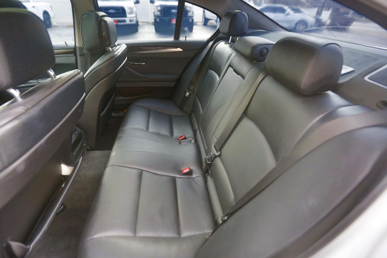 BMW 5 Series 4dr Sdn 535i xDrive AWD 2013