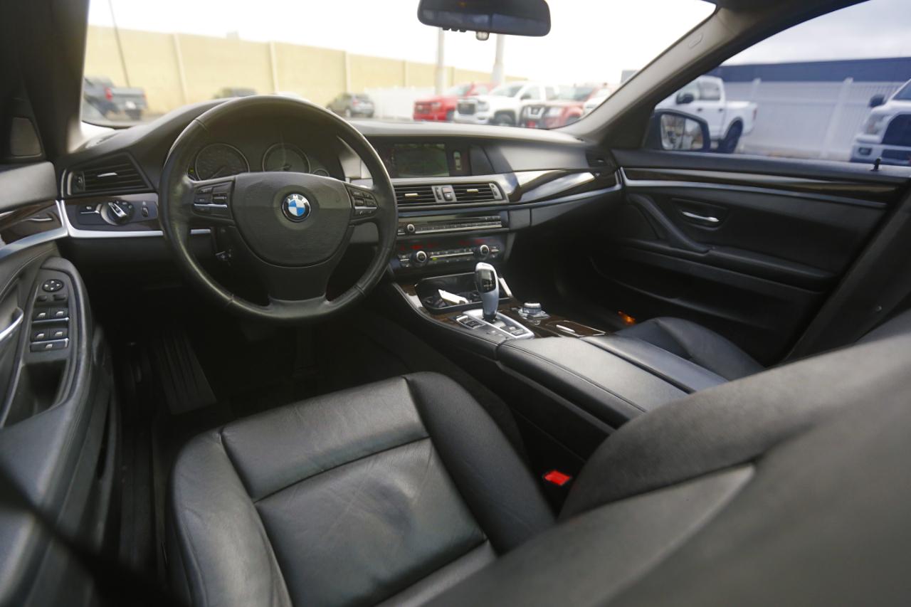 BMW 5 Series 4dr Sdn 535i xDrive AWD 2013