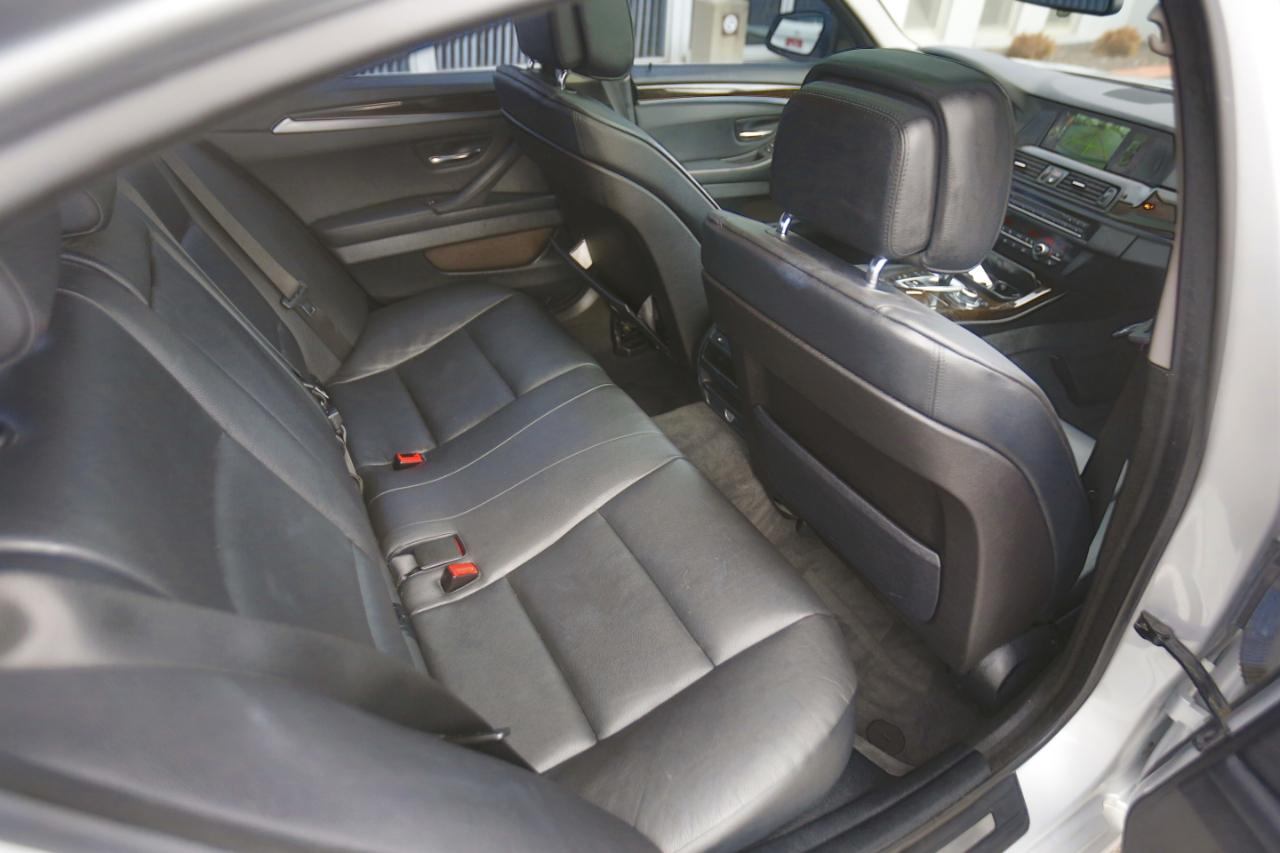 BMW 5 Series 4dr Sdn 535i xDrive AWD 2013