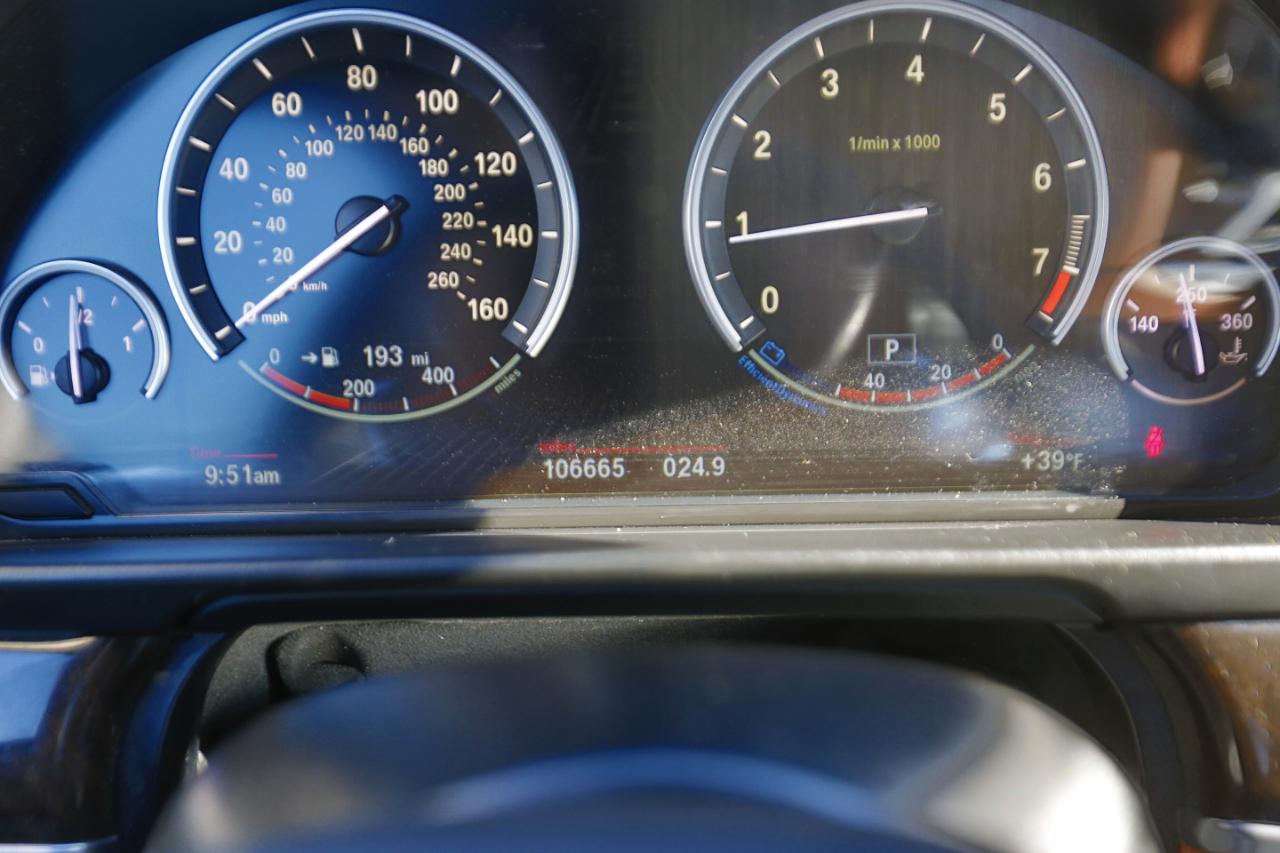 BMW 5 Series 4dr Sdn 528i RWD 2016