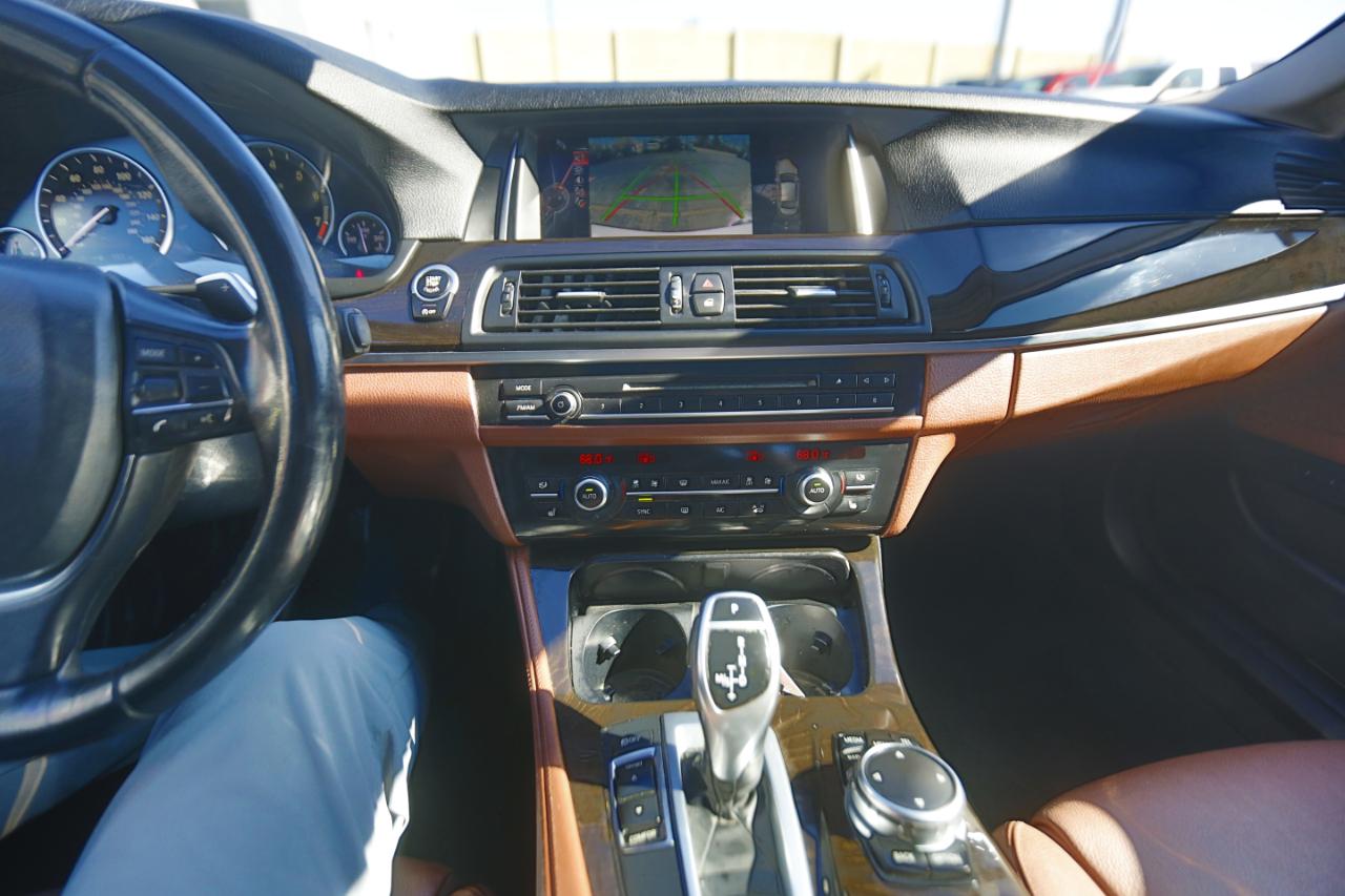 BMW 5 Series 4dr Sdn 528i RWD 2016