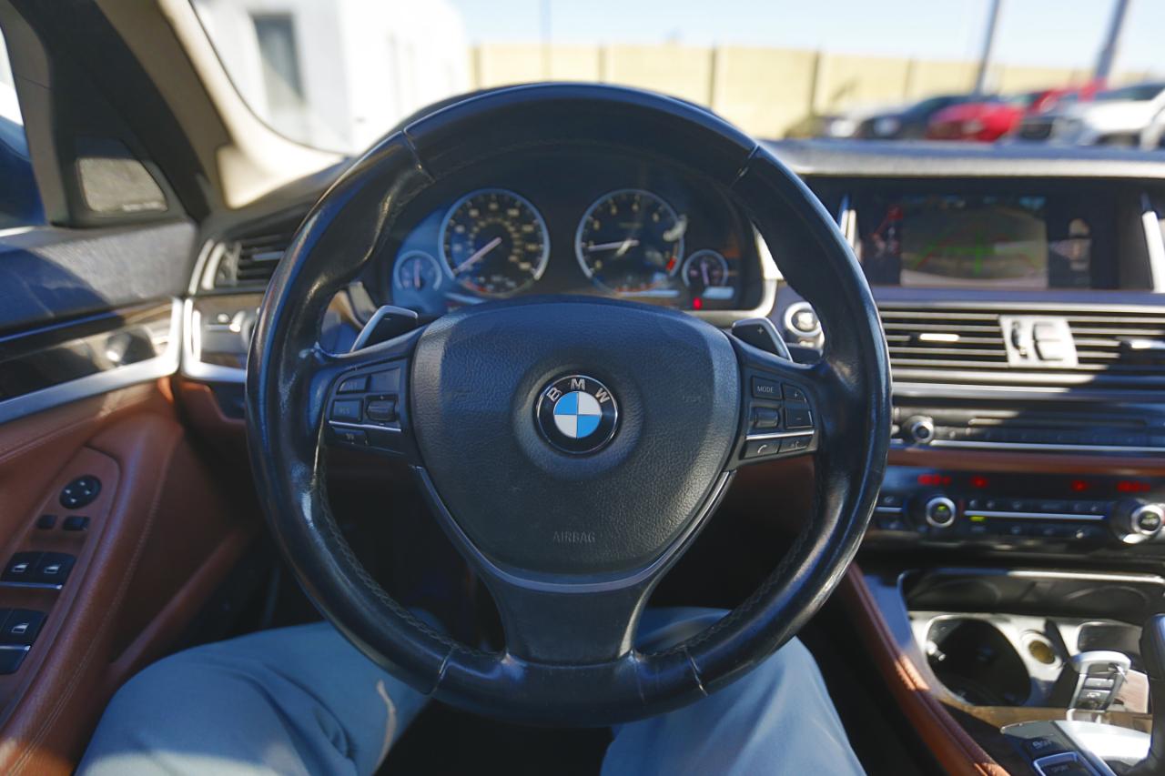 BMW 5 Series 4dr Sdn 528i RWD 2016