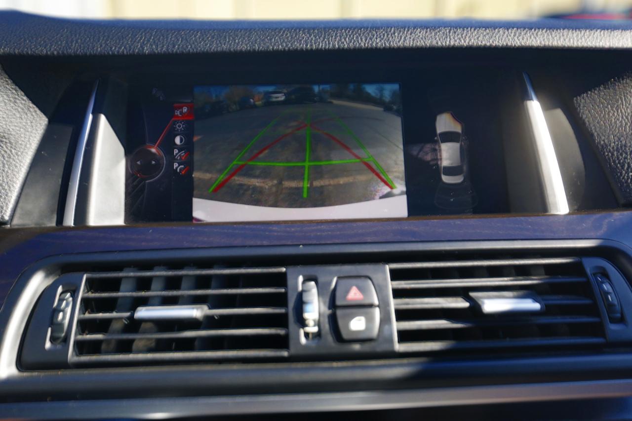 BMW 5 Series 4dr Sdn 528i RWD 2016