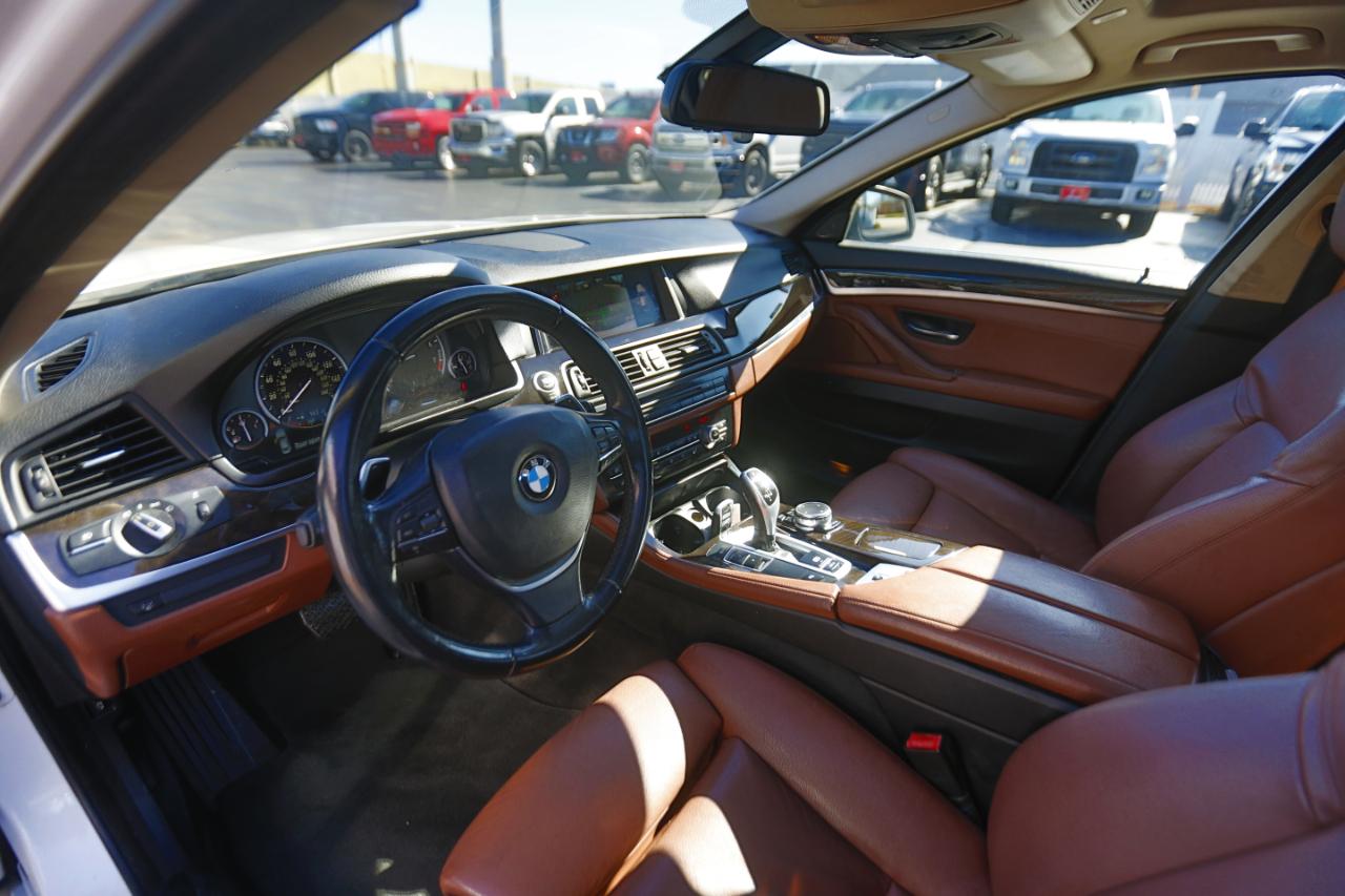 BMW 5 Series 4dr Sdn 528i RWD 2016