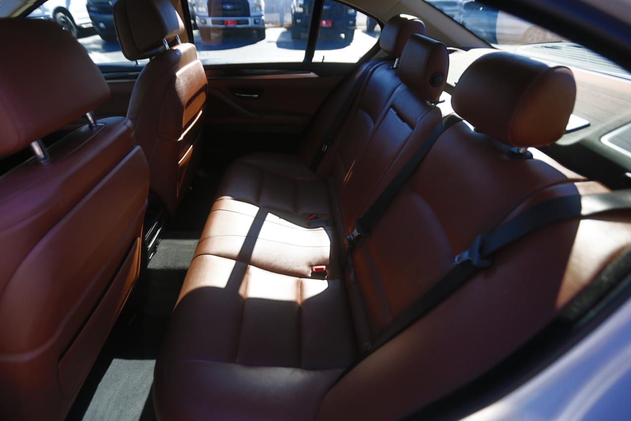 BMW 5 Series 4dr Sdn 528i RWD 2016