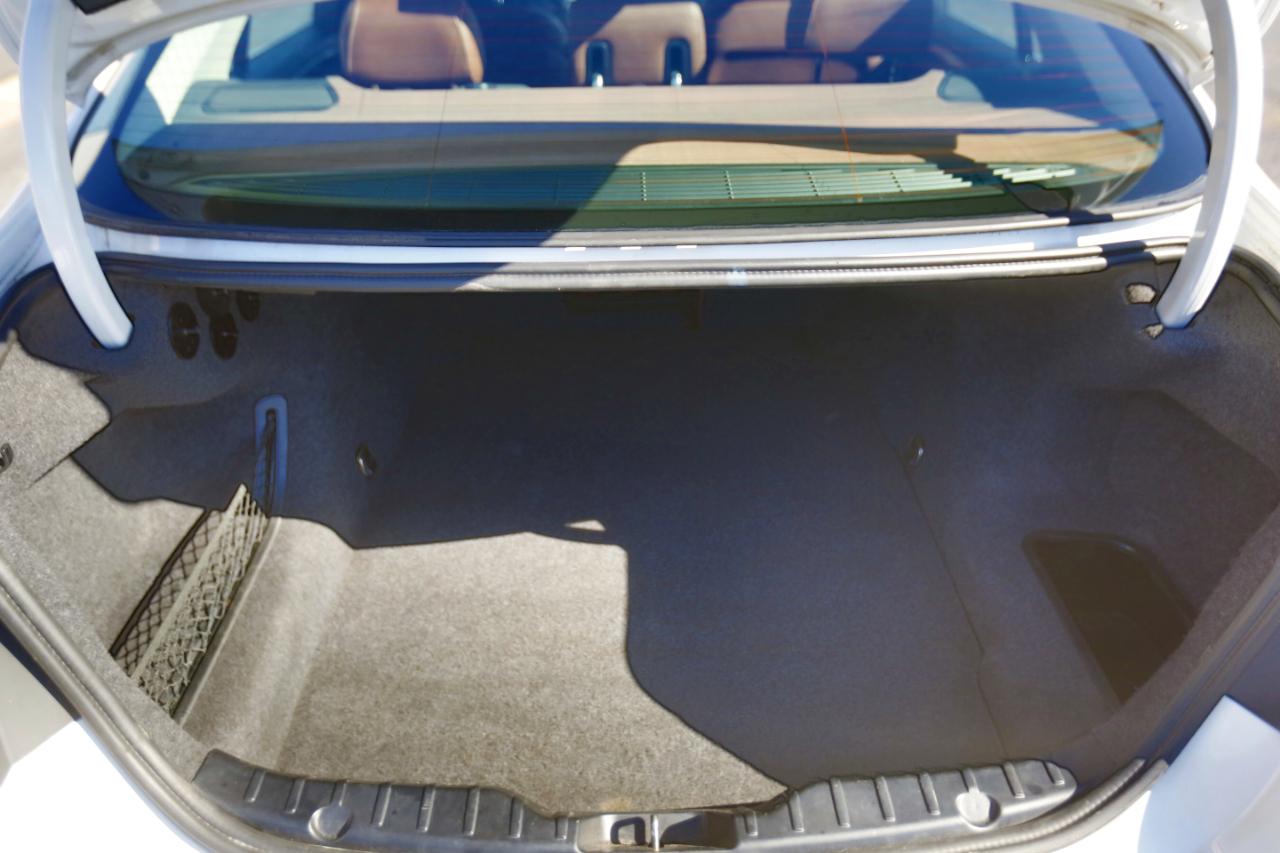 BMW 5 Series 4dr Sdn 528i RWD 2016