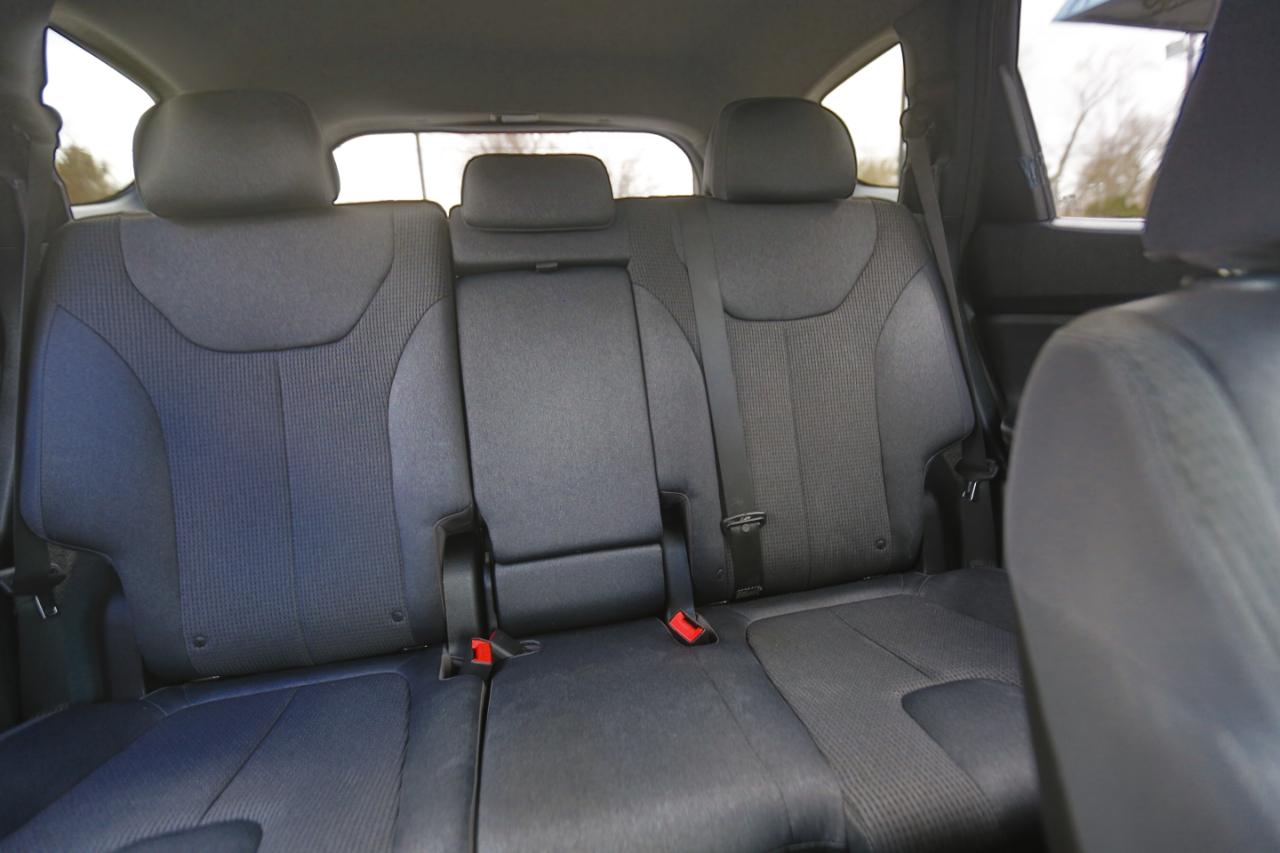 Hyundai Santa Fe SEL 2.4L Auto FWD 2019