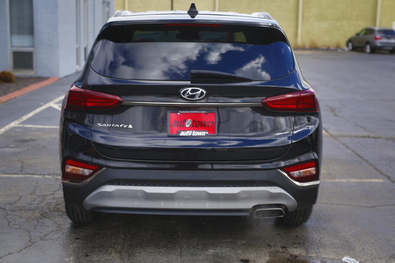 Hyundai Santa Fe SEL 2.4L Auto FWD 2019