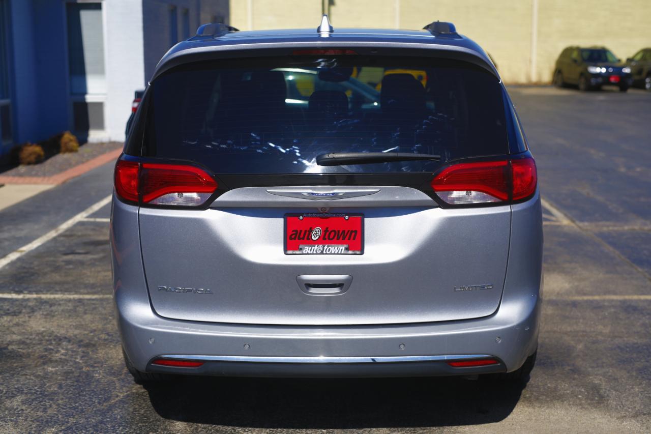 Chrysler Pacifica Limited FWD 2018