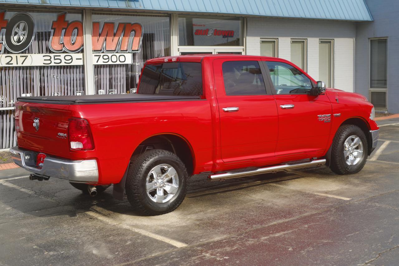 RAM 1500 Classic SLT 4x4 Crew Cab 5'7" Box 2019