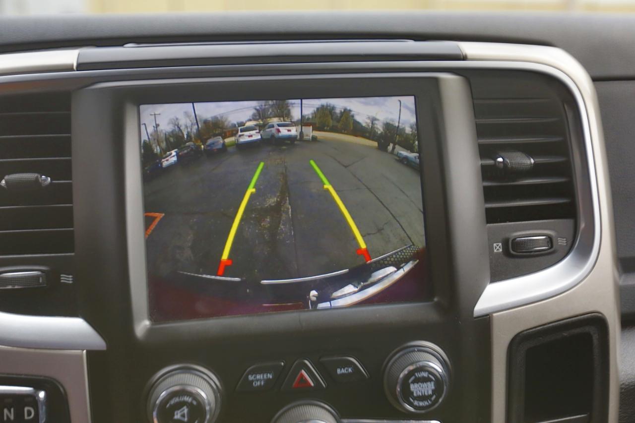 RAM 1500 Classic SLT 4x4 Crew Cab 5'7" Box 2019