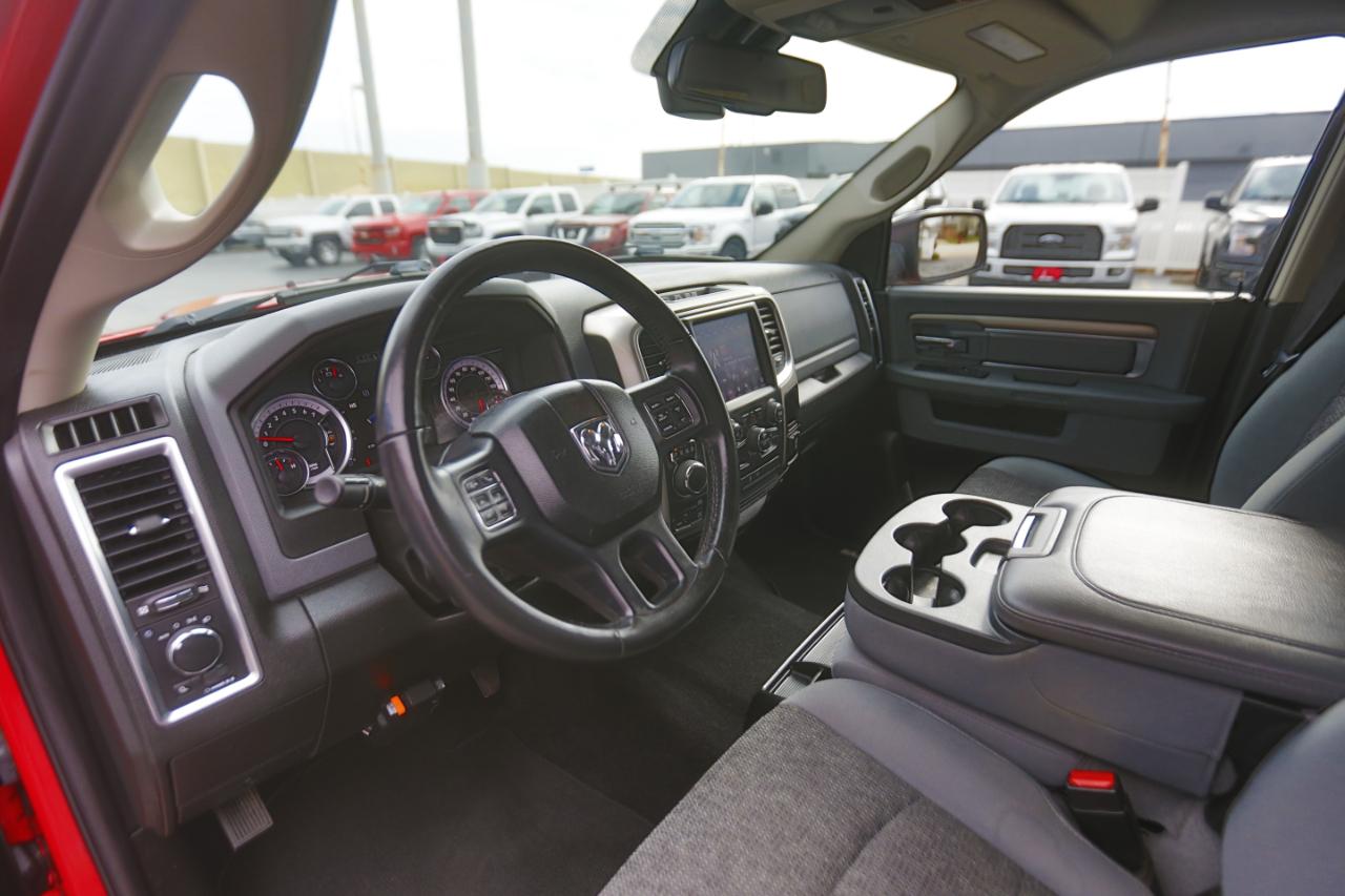 RAM 1500 Classic SLT 4x4 Crew Cab 5'7" Box 2019