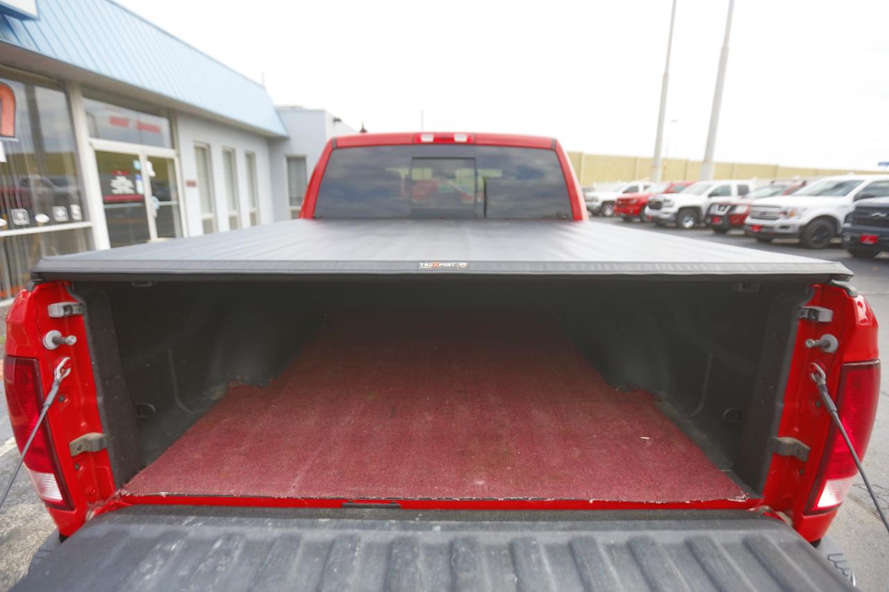 RAM 1500 Classic SLT 4x4 Crew Cab 5'7" Box 2019