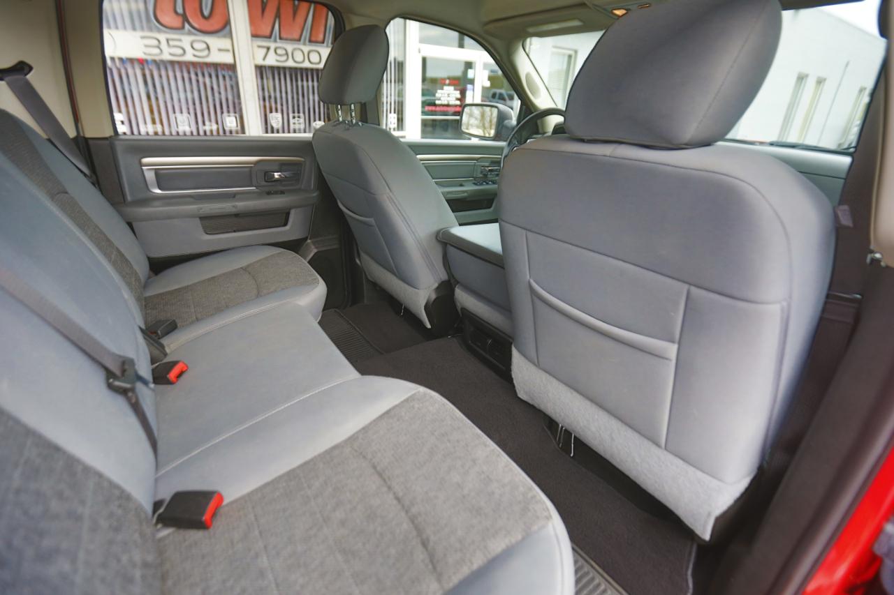 RAM 1500 Classic SLT 4x4 Crew Cab 5'7" Box 2019