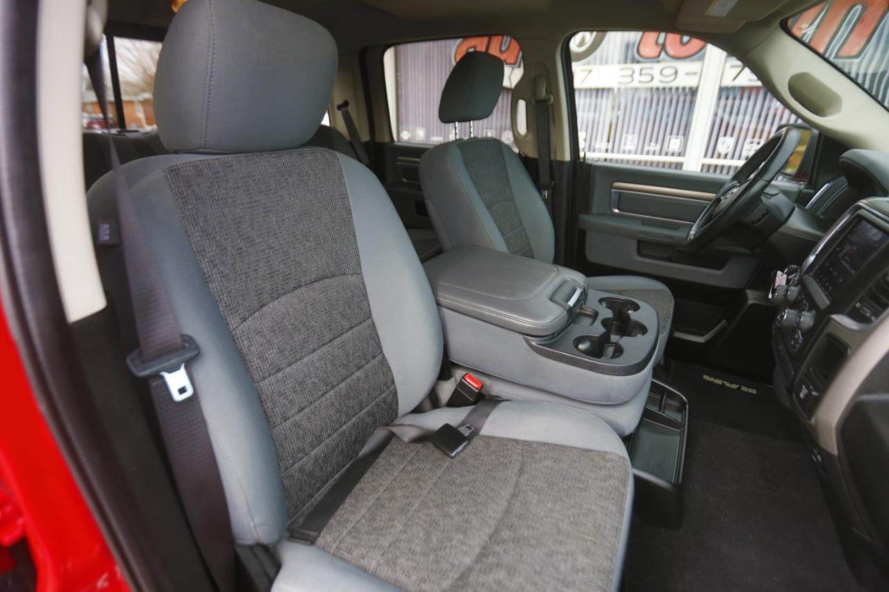 RAM 1500 Classic SLT 4x4 Crew Cab 5'7" Box 2019