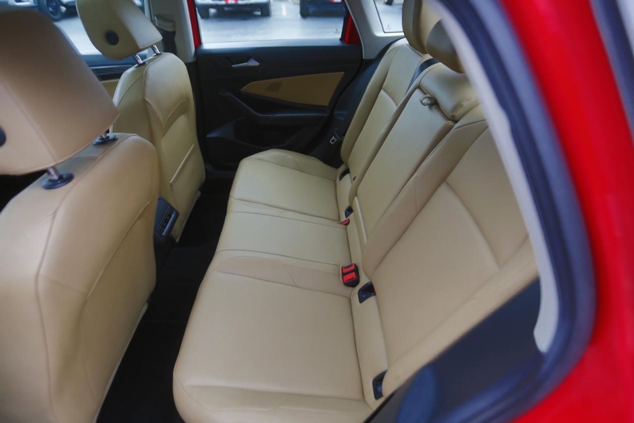 Volkswagen Jetta SEL Auto w/SULEV 2019