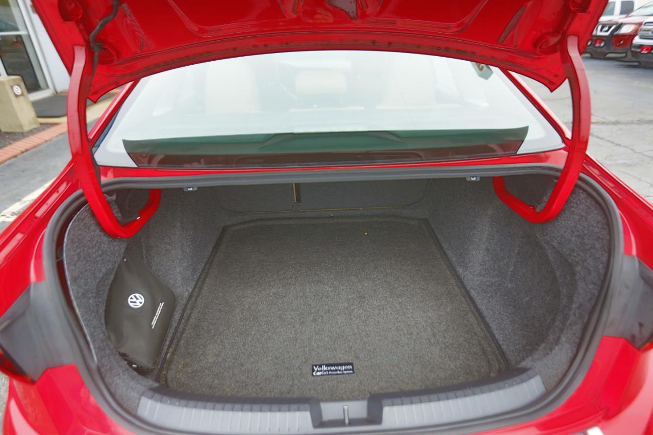 Volkswagen Jetta SEL Auto w/SULEV 2019