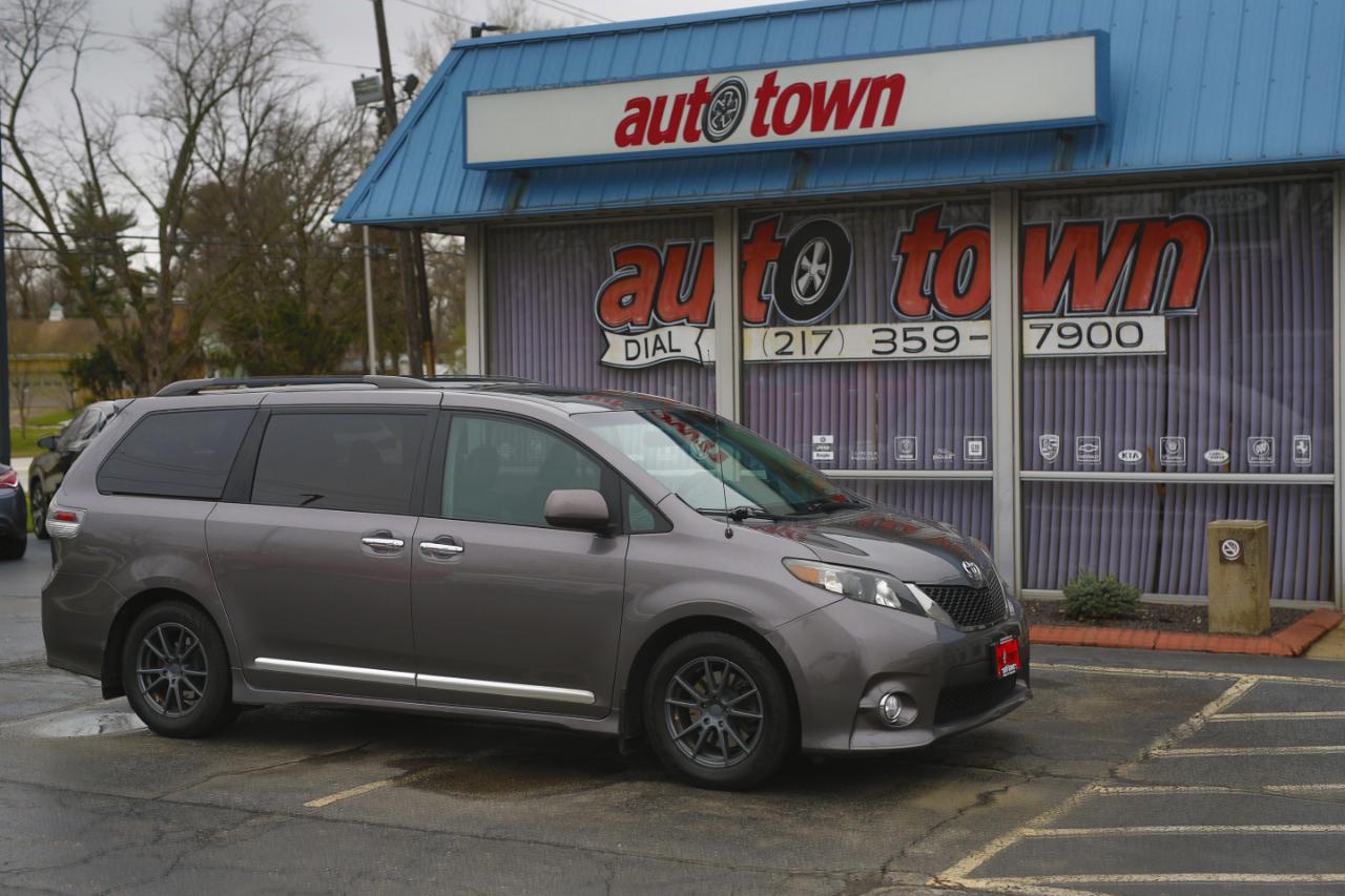 Toyota Sienna 5dr 8-Pass Van V6 SE FWD (Natl) 2014