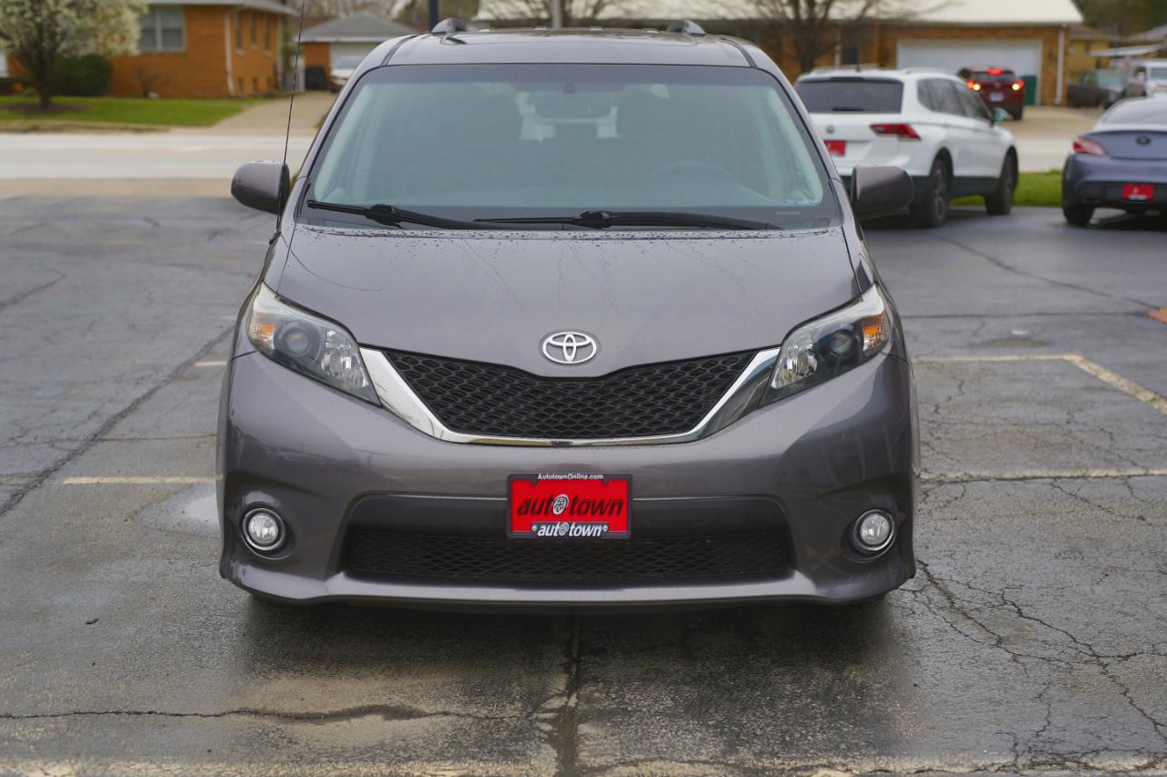 Toyota Sienna 5dr 8-Pass Van V6 SE FWD (Natl) 2014