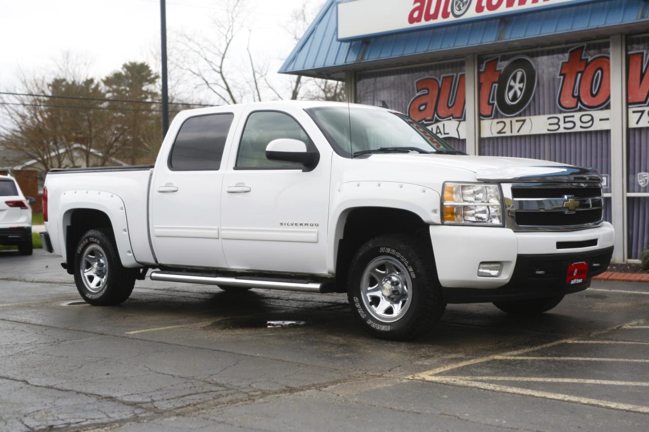 Chevrolet Silverado 1500 4WD Crew Cab 143.5" LTZ 2011