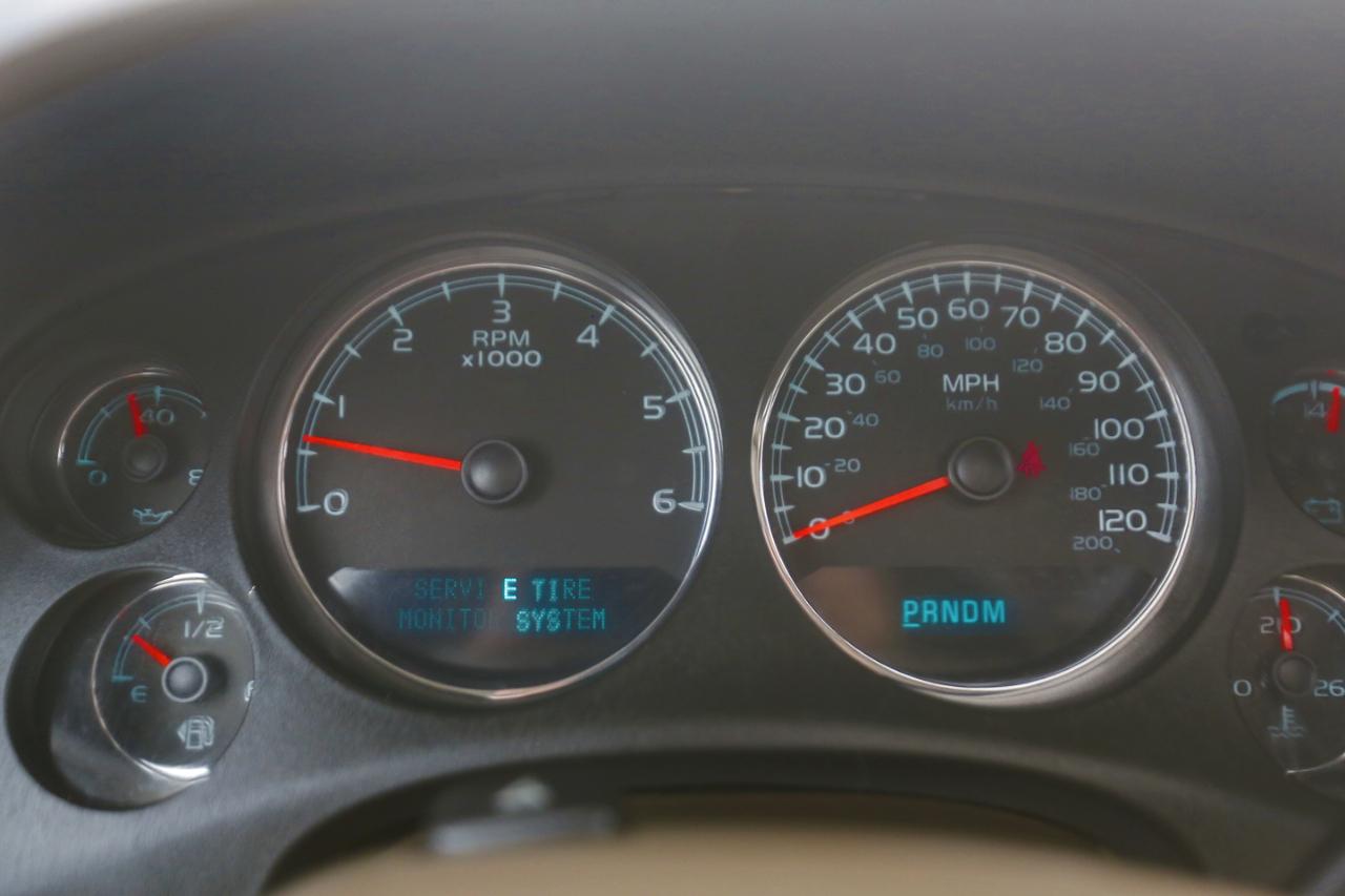 Chevrolet Silverado 1500 4WD Crew Cab 143.5" LTZ 2011