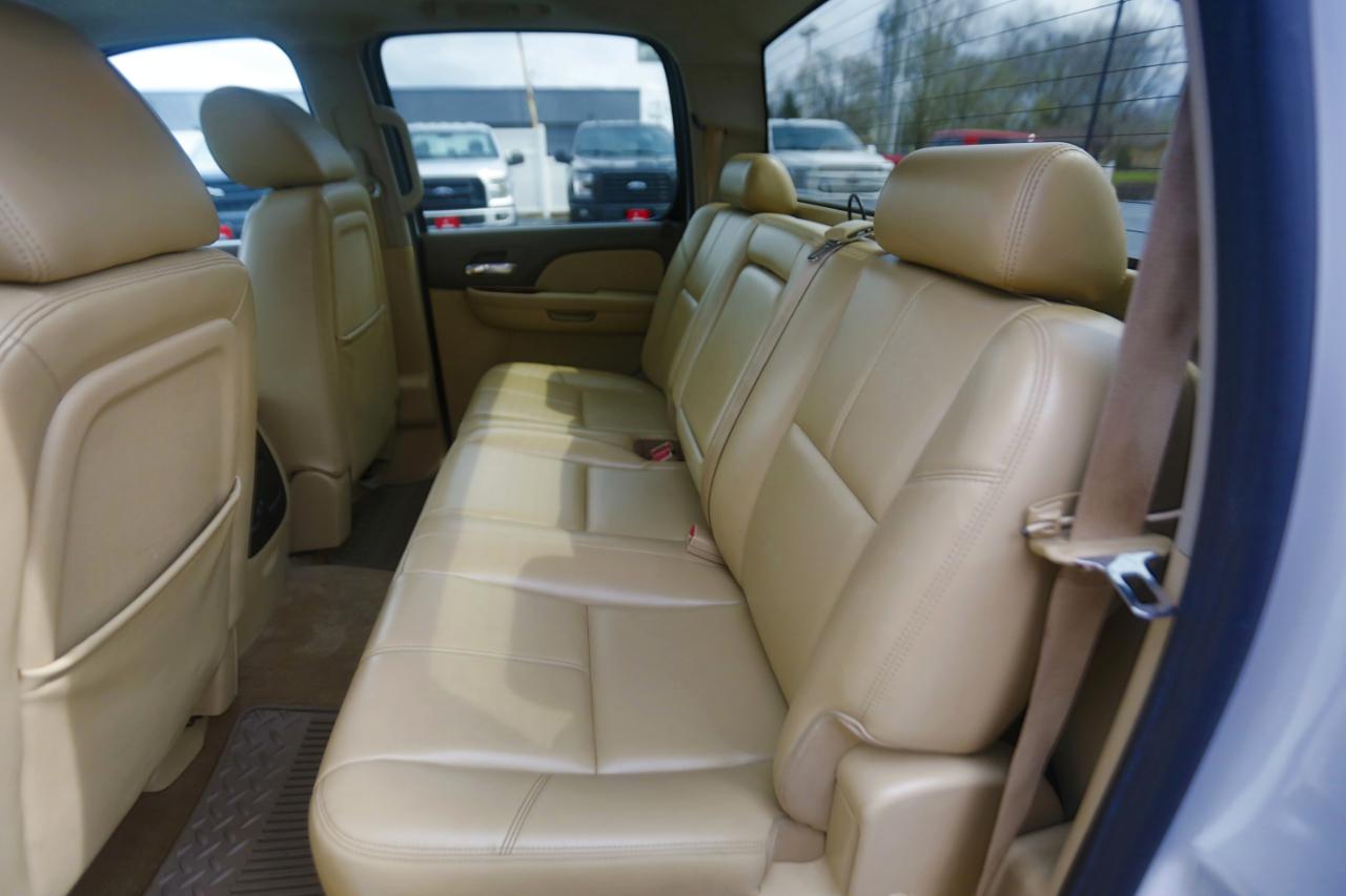 Chevrolet Silverado 1500 4WD Crew Cab 143.5" LTZ 2011