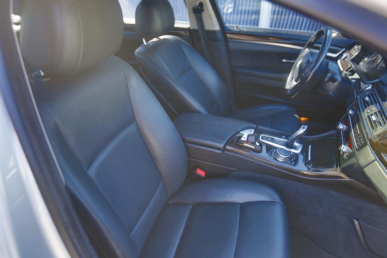 BMW 5 Series 4dr Sdn 528i RWD 2015