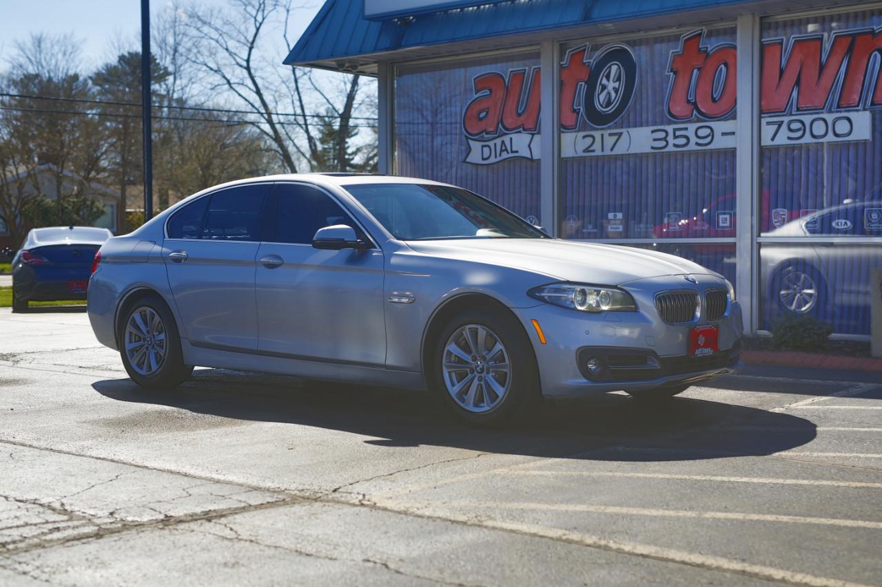 BMW 5 Series 4dr Sdn 528i RWD 2015