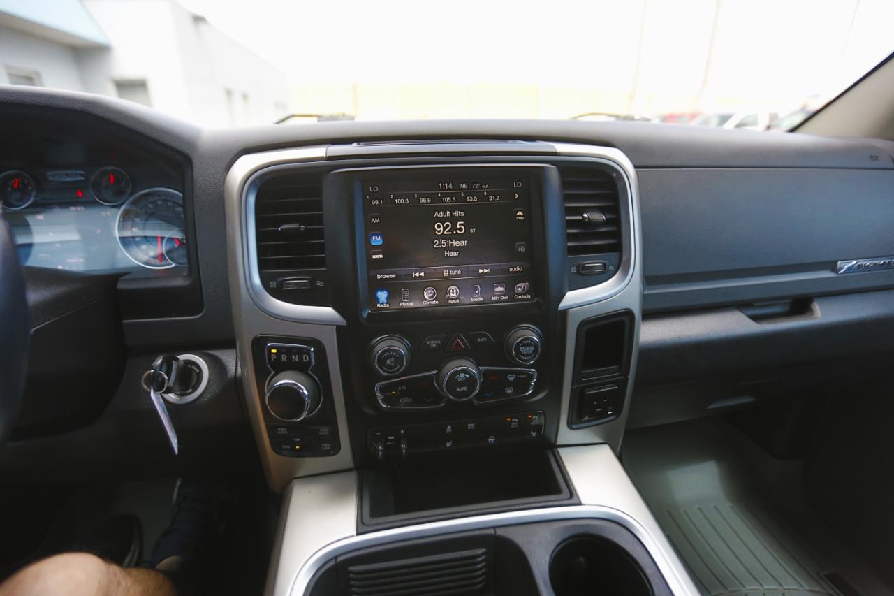 RAM 1500 4WD Crew Cab 140.5" Big Horn 2016