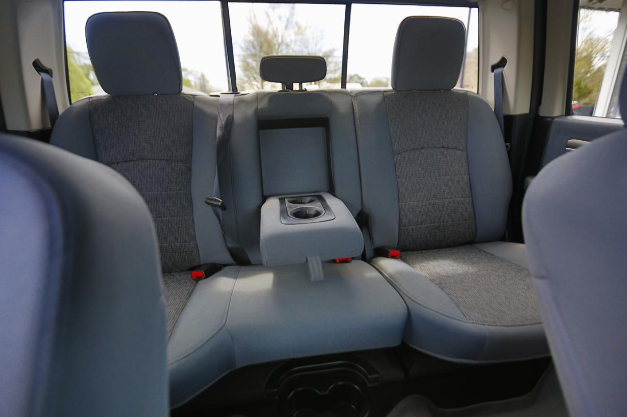 RAM 1500 4WD Crew Cab 140.5" Big Horn 2016