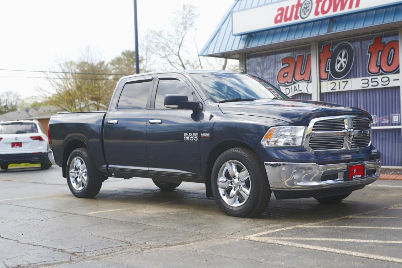 RAM 1500 4WD Crew Cab 140.5" Big Horn 2016