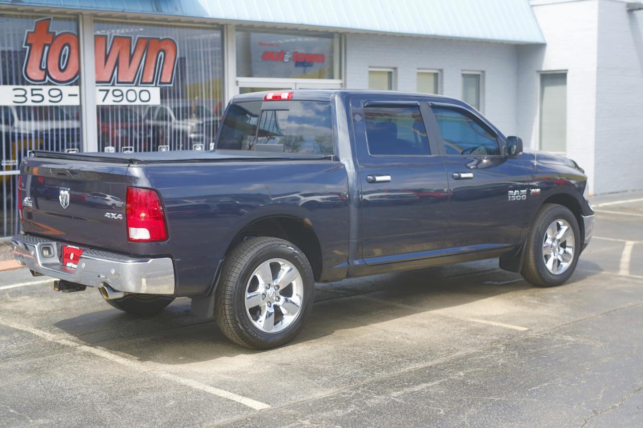 RAM 1500 4WD Crew Cab 140.5" Big Horn 2016